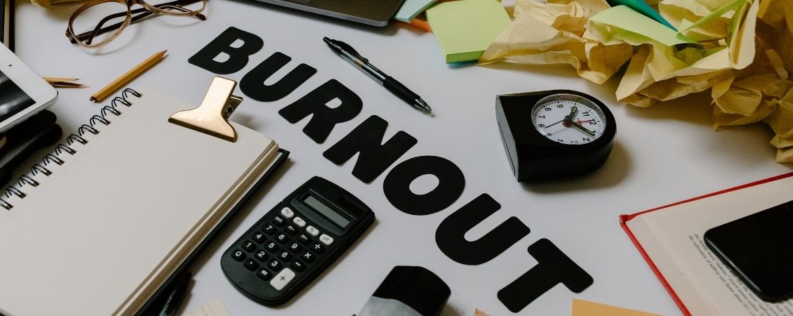Burnout in the Workplace: Causes, Signs, and Simple Solutions for Everyone